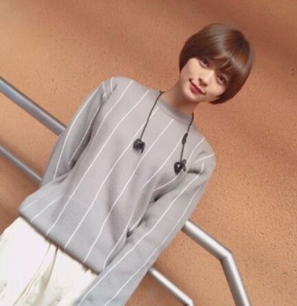竹内涼真さんと里々佳さんの匂わせ７選！匂わせ⑦イヤホン